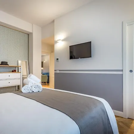 Cobalt Cove 2 Bedroom Apartment